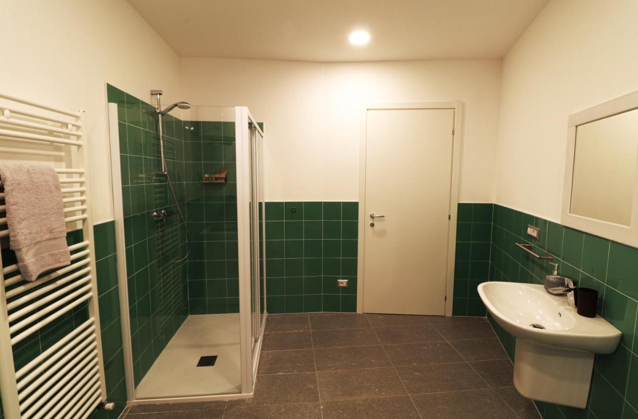 Hosting Studio - 2 Sondrio Buitenkant foto